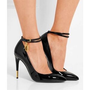 Tom Fort Lock Key Heels 😍